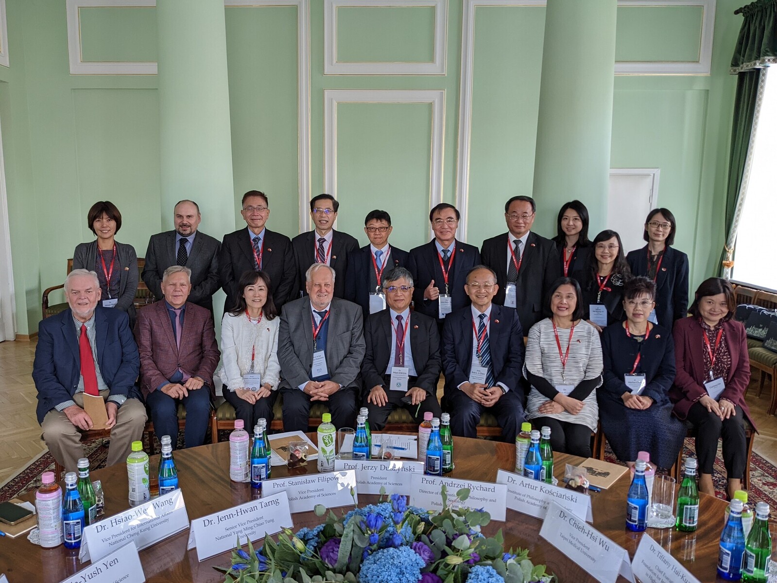 拜會波蘭科學院合影留念_Group Photo for Visiting Poland Academy of Sciences.jpg