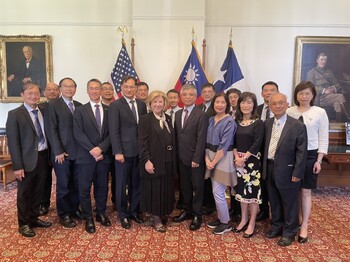 【自由時報】教育外交出擊！我國與美國德州舉行半導體人才培育論壇